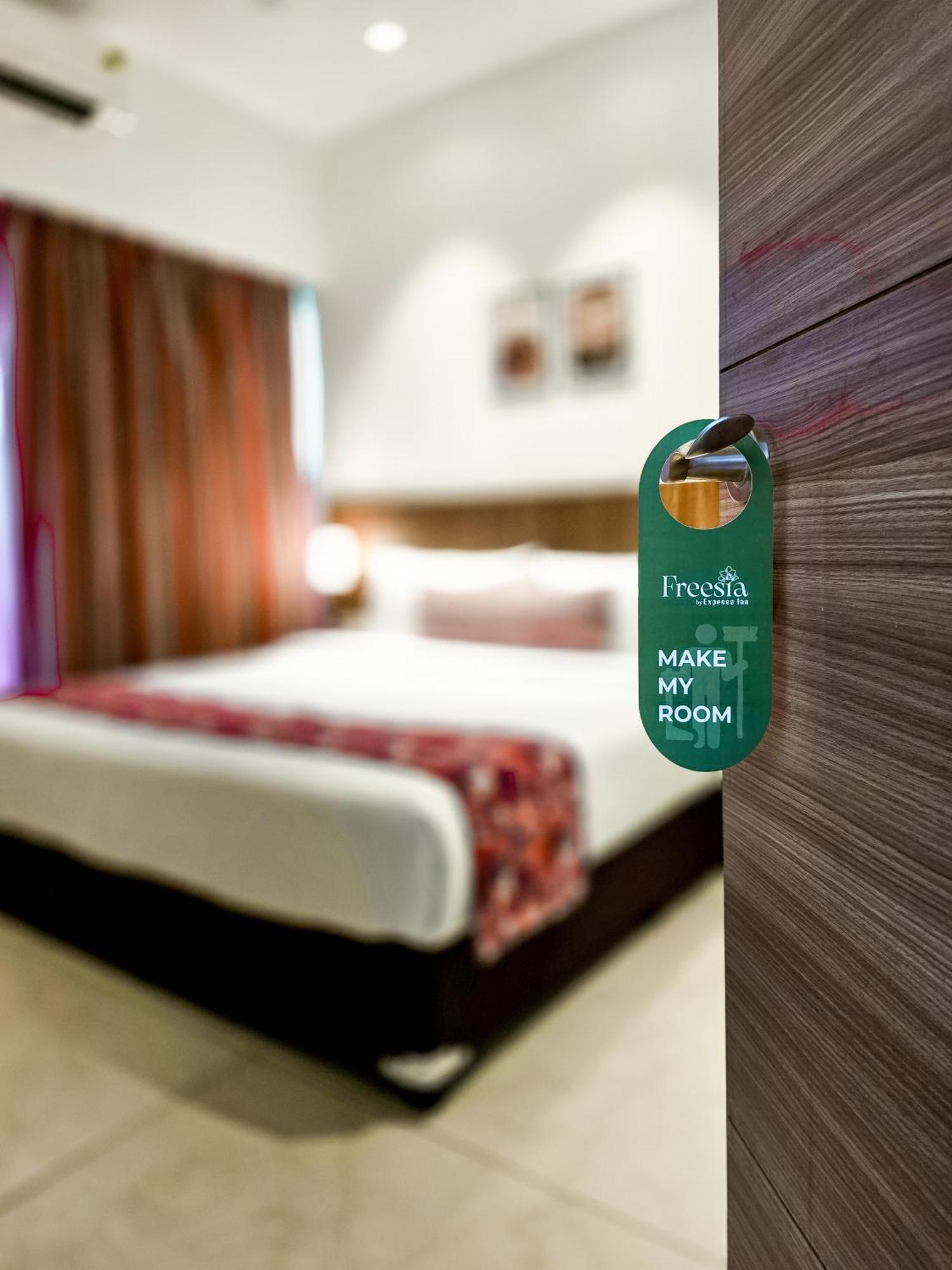 Freesia Residency By Express Inn - Navi Mumbai Exteriör bild