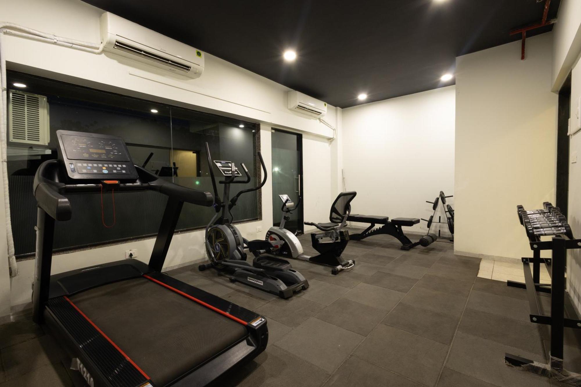 Freesia Residency By Express Inn - Navi Mumbai Exteriör bild