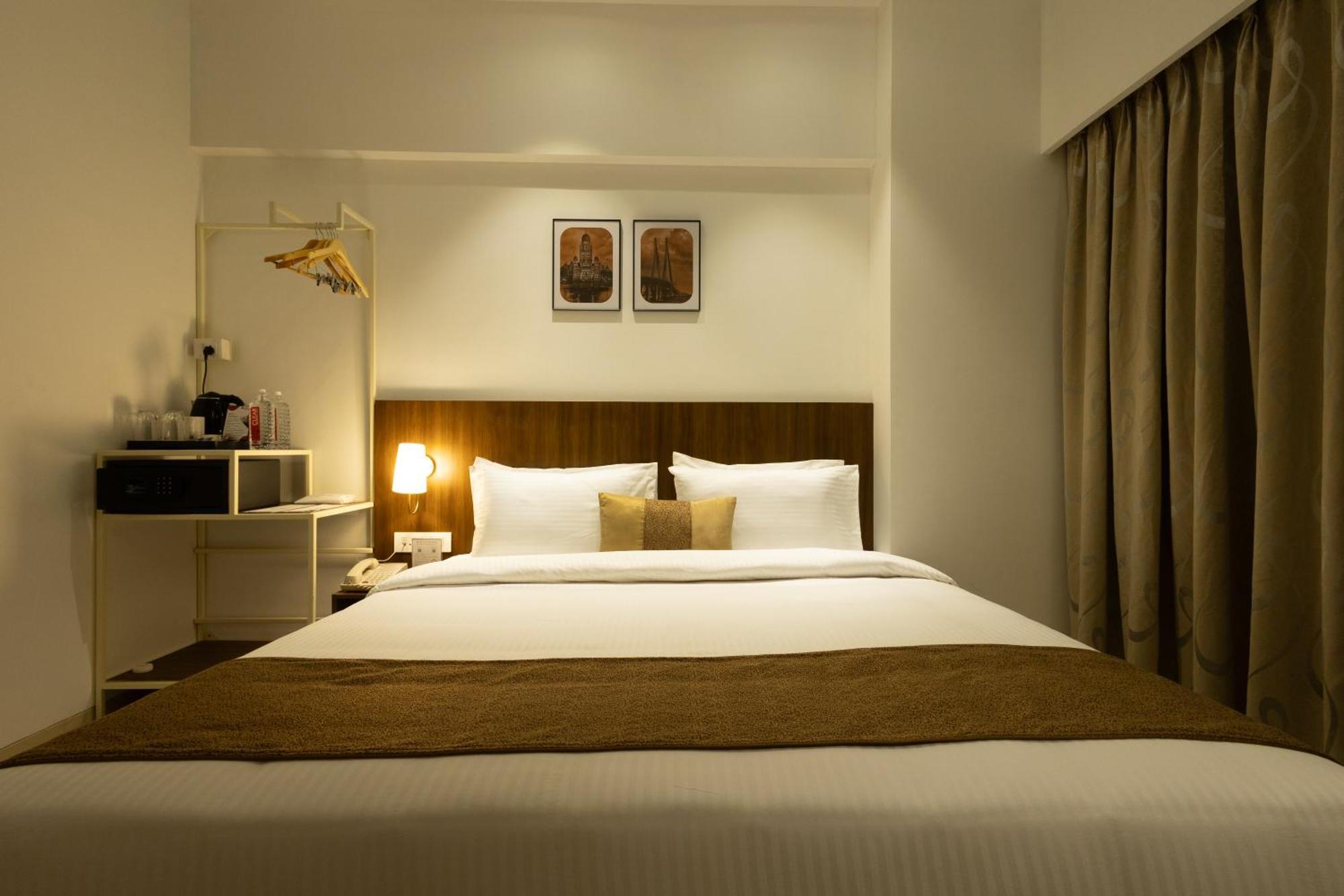 Freesia Residency By Express Inn - Navi Mumbai Exteriör bild
