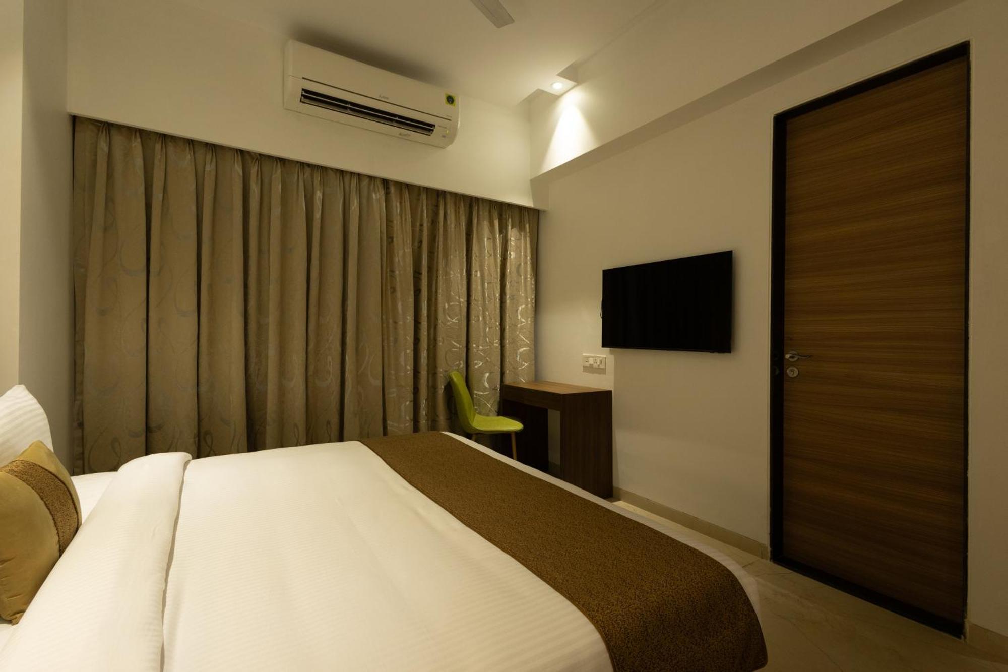 Freesia Residency By Express Inn - Navi Mumbai Exteriör bild