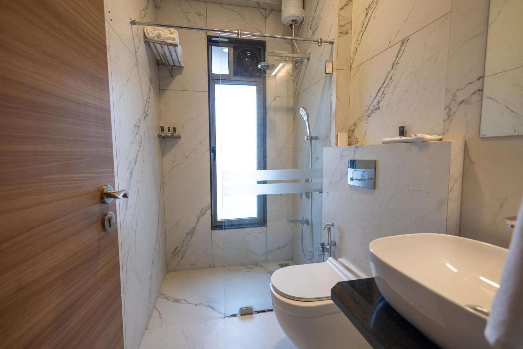 Freesia Residency By Express Inn - Navi Mumbai Exteriör bild